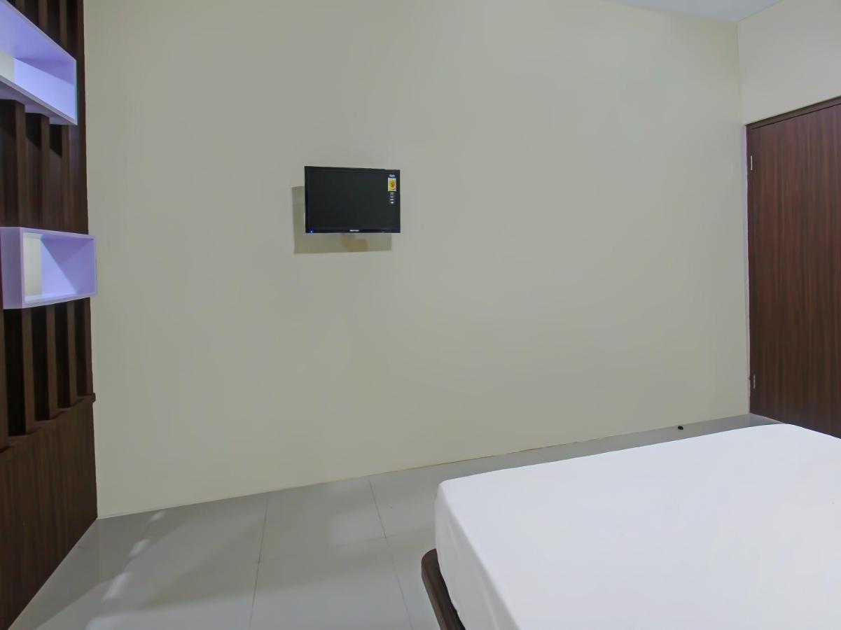 Oyo 92237 Dj Home Mataram Exteriör bild